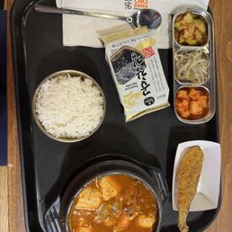 Tofu soup -mixed (beef mushroom shrimp) Tofu soup -mixed (beef mushroom shrimp)