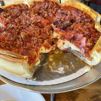 Giordano's - Meat deep dish pizza - Salad Near Me - Las Vegas, Nevada Giordano's - Meat deep dish pizza - Salad Near Me - Las Vegas, Nevada