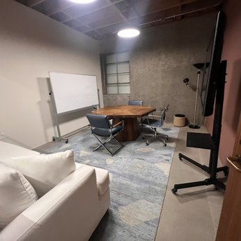 Blackbird Collective - Small conf room on the first floor - Social Clubs Near Me Blackbird Collective - Small conf room on the first floor - Social Clubs Near Me