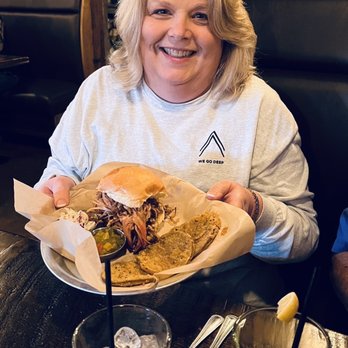 Southern Craft BBQ - Barbeque Near Me - Bristol, Virginia Southern Craft BBQ - Barbeque Near Me - Bristol, Virginia