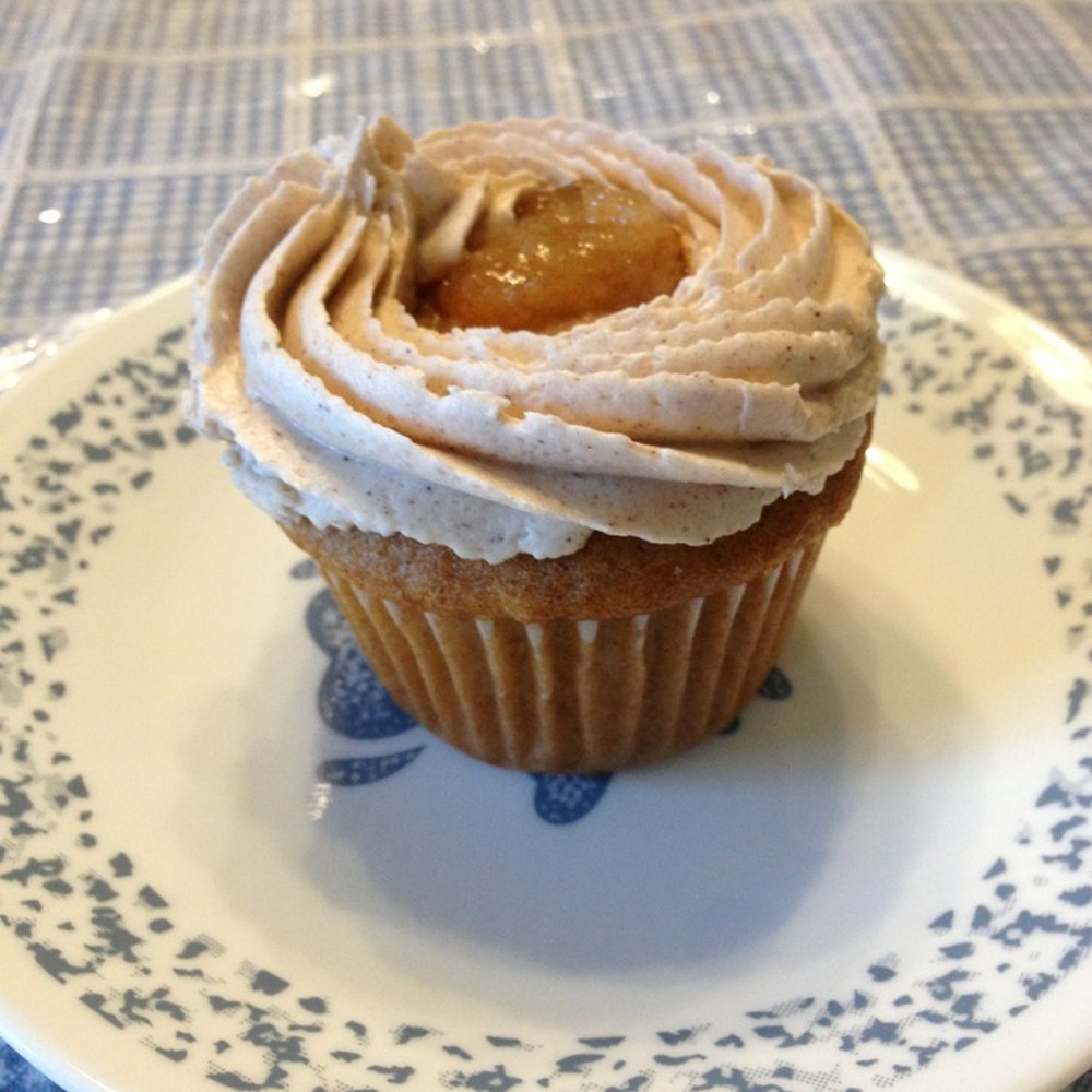 Kinnikinnick Fresh - Cinnamon Apple cupcake - Gluten-Free Near Me - Edmonton, Alberta Kinnikinnick Fresh - Cinnamon Apple cupcake - Gluten-Free Near Me - Edmonton, Alberta