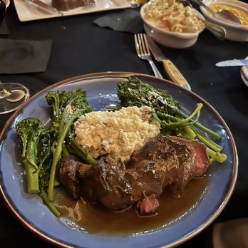 Prime 239 Steakhouse - Venison with mashed potatoes and broccoli - Steakhouses Near Me - Cape Coral, Florida Prime 239 Steakhouse - Venison with mashed potatoes and broccoli - Steakhouses Near Me - Cape Coral, Florida