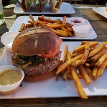 18bin - Bars Near Me - Las Vegas, Nevada