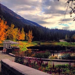 Alyeska Mountainside B&B - Fall colors