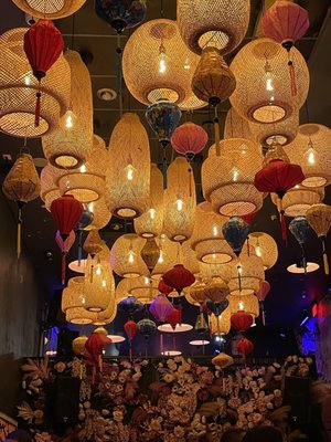 Miss Saigon Vietnamese Restaurant & Lounge by null