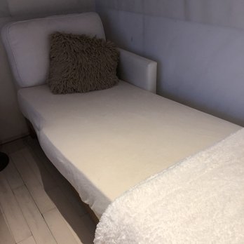 Lapis Spa - Reading room chairs and blankets they provide - Day Spas Near Me - Miami Beach, Florida Lapis Spa - Reading room chairs and blankets they provide - Day Spas Near Me - Miami Beach, Florida