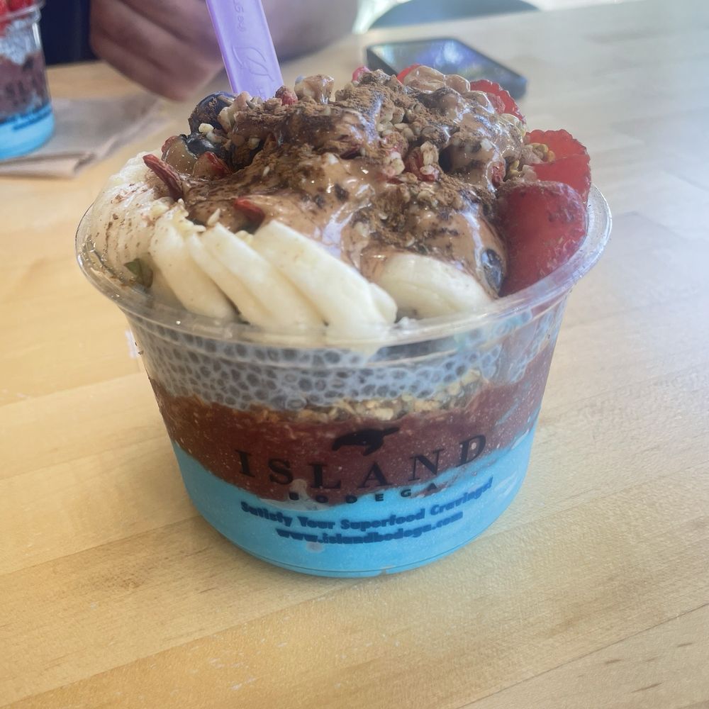 Island Bodega - Customized the signature Island bowl - Acai Bowls Near Me - Cerritos, California