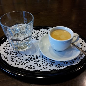 Kaffeefachwerk - Cafes Near Me - Berlin, BE