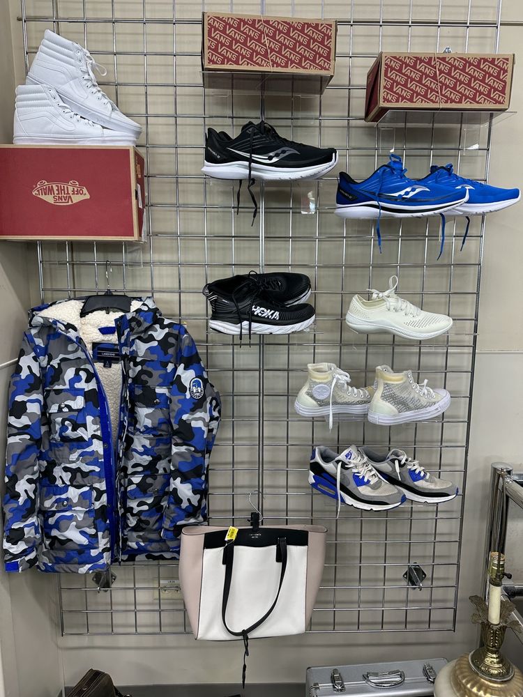 GOODWILL STORE & DONATION CENTER Updated September 2024 2740 Old