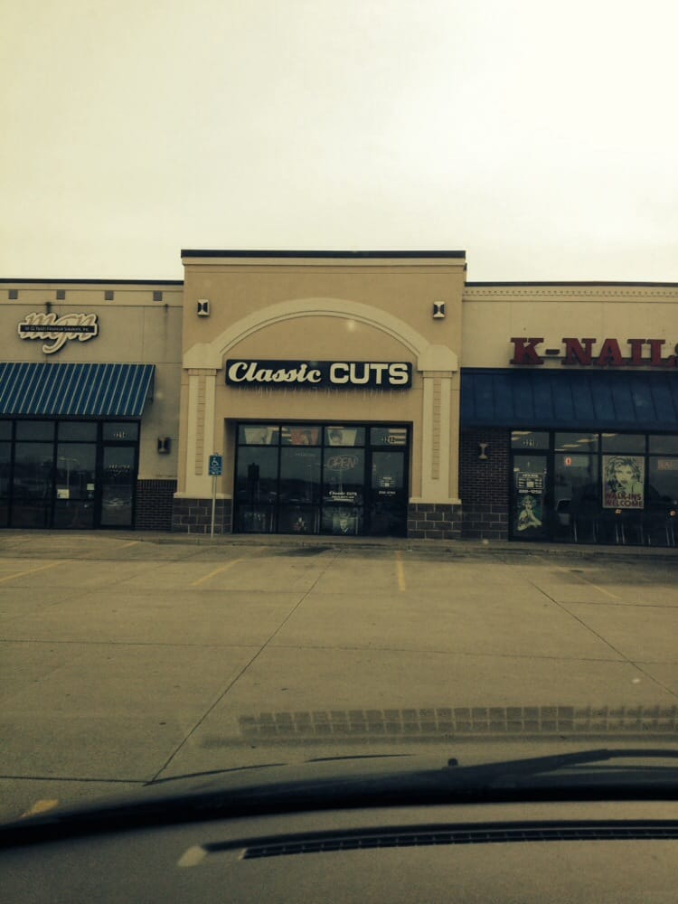 CLASSIC CUTS Updated May 2024 3212 Singing Hills Blvd, Sioux City