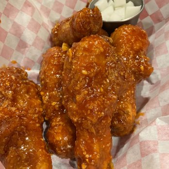 bb.q Chicken Overland Park - Hot Spicy Wings - Chicken Wings Near Me - Overland Park, Kansas