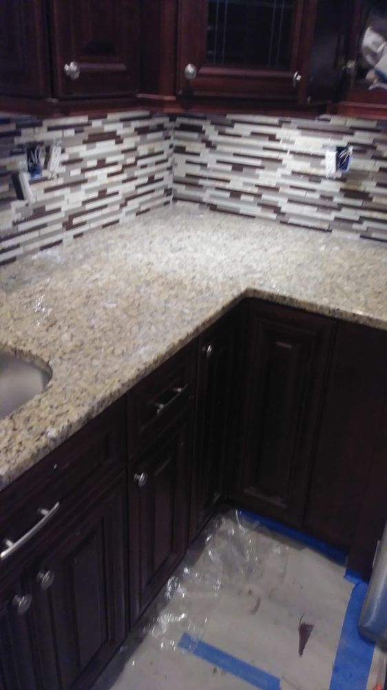 Slide of Kingdom Ave Construction