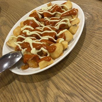 La Barra at Mercado Little Spain - patatas bravas - was just ok for me - Spanish Near Me - New York, New York La Barra at Mercado Little Spain - patatas bravas - was just ok for me - Spanish Near Me - New York, New York