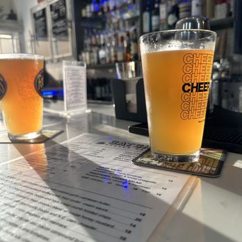 Catch Oyster Bar - Founders IPA and Barrier IPA - Seafood Near Me - Patchogue, New York