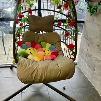 BoBo Cafe - Fun comfy chair to lounge in - Bubble Tea Near Me - Greensboro, North Carolina