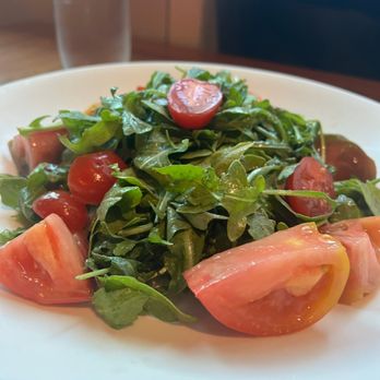Quinto - Arugula Salad - Steakhouses Near Me - Miami, Florida