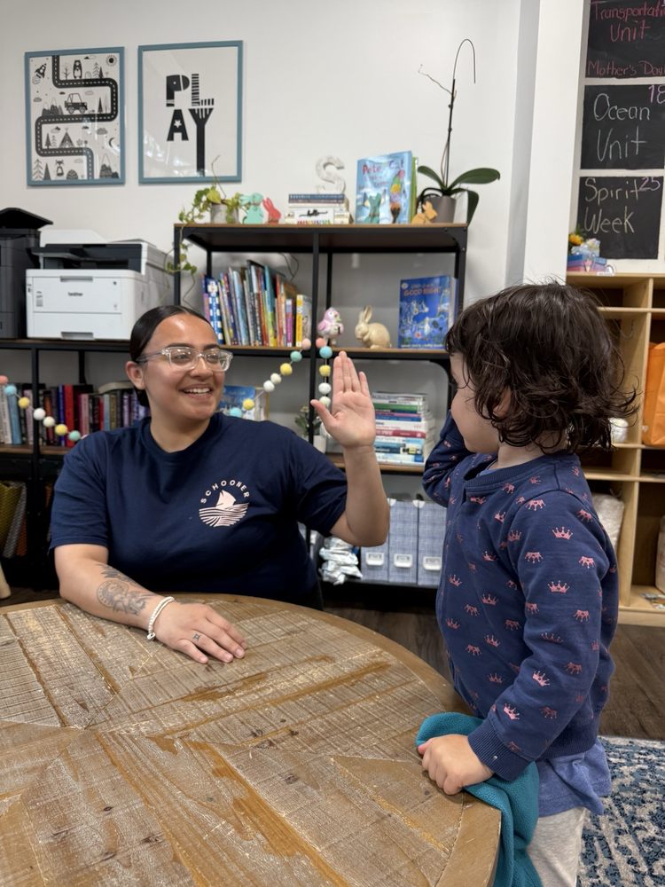 Schooner Learning Academy - childcare center in Chicago, IL