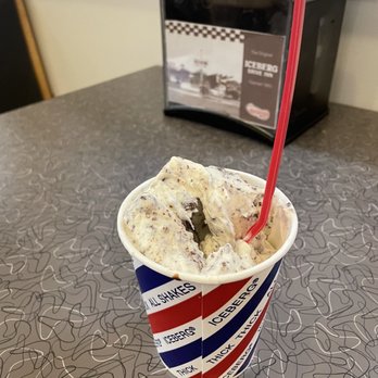 Iceberg Drive Inn - Reese's Shake - Burgers Near Me - Fillmore, Utah Iceberg Drive Inn - Reese's Shake - Burgers Near Me - Fillmore, Utah