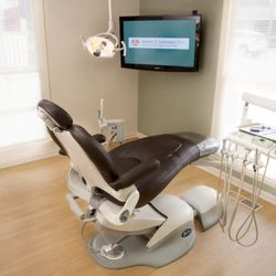 Leamey James DDS A Professional Corporation - Clean, modern and comfortable treatment rooms.