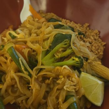 Emmanuel Thai Restaurant - Thai Near Me - Albany, New York Emmanuel Thai Restaurant - Thai Near Me - Albany, New York