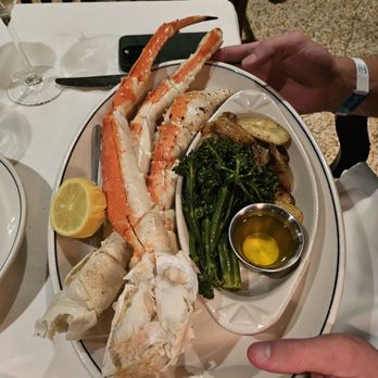 A&B Lobster House - KING CRAB - Seafood Near Me - Key West, Florida A&B Lobster House - KING CRAB - Seafood Near Me - Key West, Florida