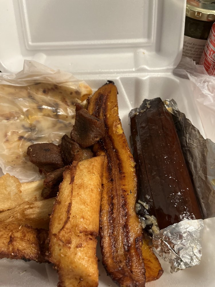 Food from La Perla Restaurant