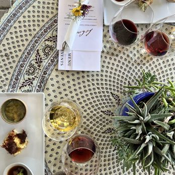 Le Cuvier Winery - Food & wine pairing - Wineries Near Me - Paso Robles, California