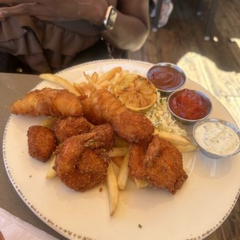 Bluewater Avalon - Seafood Near Me - Avalon, California Bluewater Avalon - Seafood Near Me - Avalon, California