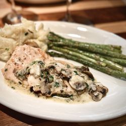 BJ's Restaurant & Brewhouse - Sal's Brewhouse Chicken