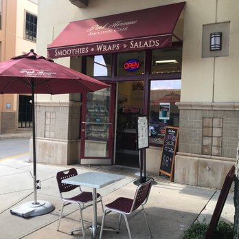 Park Avenue Smoothie Cafe - Outside view - Cafes Near Me - Winter Park, Florida