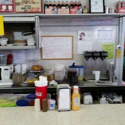 G & O Pharmacy and Grill