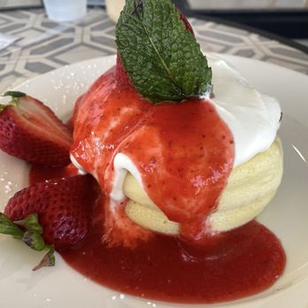 Fluffy Fluffy Dessert Cafe - Strawberry pancakes - Desserts Near Me - Orlando, Florida Fluffy Fluffy Dessert Cafe - Strawberry pancakes - Desserts Near Me - Orlando, Florida