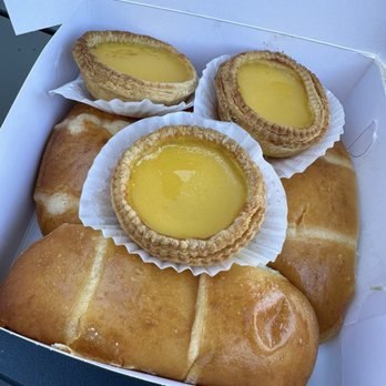 Hong Kong Bakery and Cafe - Bakeries Near Me - Mountain View, California