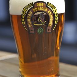Prager Botschaft - Ryzak - naturtrübes, unfiltriertes, unapasteurisiertes Bier vom Fass ("Zwickelbier") - Minibrauerei aus Mährisch-Schlesien