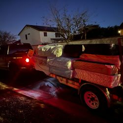 Desert Junk Haulers - Late night mattress pickup.