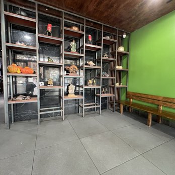 Bistro 1968 - Waiting area - Dim Sum Near Me - San Gabriel, California