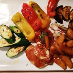 Pizzeria Rosmarin - Scamorza ai ferri con verdure grigliate e patate fritte alla messicana