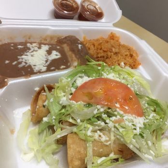 El Nopalito - With two helpings of salsa! ;) - Mexican Near Me - Phoenix, Arizona