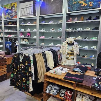 Shiekh - Inside the store - Shoe Stores Near Me - Los Angeles, California Shiekh - Inside the store - Shoe Stores Near Me - Los Angeles, California