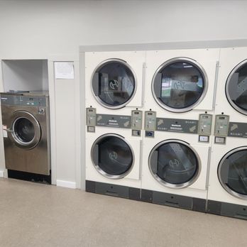 4th Street Laundromat - Laundromat Near Me - Pecatonica, Illinois 4th Street Laundromat - Laundromat Near Me - Pecatonica, Illinois