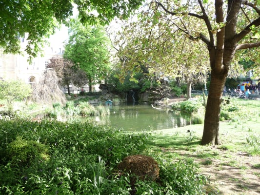 Square du Temple - Elie Wiesel by null