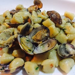 Ristorante Taverna Vecchia - Gnocchi with clams and truffles