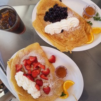 Paula's Pancake House - Outdoor brunch during Covid-19 - Breakfast & Brunch Near Me - Solvang, California Paula's Pancake House - Outdoor brunch during Covid-19 - Breakfast & Brunch Near Me - Solvang, California