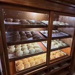 La Estacion Bakery - Bakery