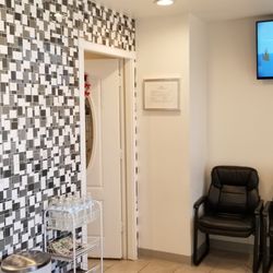 All Star Dental - Pristine Reception Room