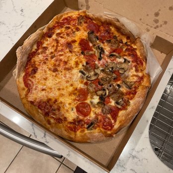 Papa Joe's - This is what pepperoni sausage and mushroom looks. And no I didn't ask for toppings on half the pizza. - Pizza Near Me - Altamonte Springs, Florida Papa Joe's - This is what pepperoni sausage and mushroom looks. And no I didn't ask for toppings on half the pizza. - Pizza Near Me - Altamonte Springs, Florida