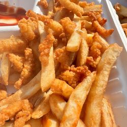 Lucky Lemons - Clam strips