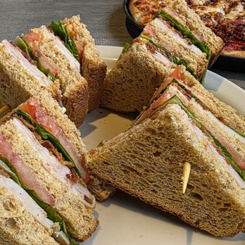DoubleDay's Grill & Tavern - Club - American Near Me - Springboro, Ohio