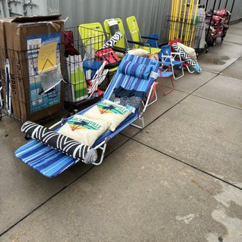 Dollar General - beach chairs - Grocery Near Me - Atlantic Beach, North Carolina