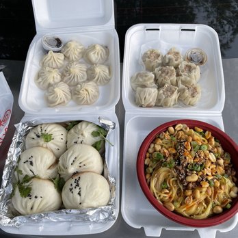 Dim Sum World - Juicy Pork Dumpling, shumai, pan fried dumpling, spicy Dan Dan noodles - Dim Sum Near Me - Monterey Park, California Dim Sum World - Juicy Pork Dumpling, shumai, pan fried dumpling, spicy Dan Dan noodles - Dim Sum Near Me - Monterey Park, California